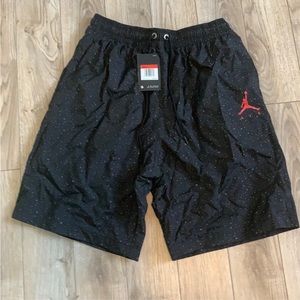 AIR JORDAN MENS SWIM TRUNKS LARGE BLACK